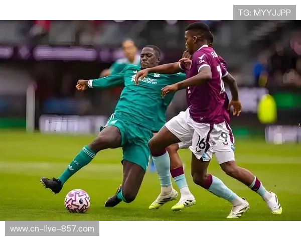 诺丁汉森林战平保级对手 积分榜暂离降级区六分